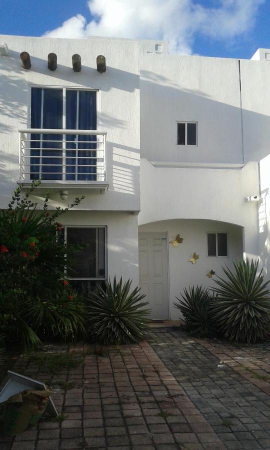 Quarto Duplo Standard com Banheiro Compartilhado