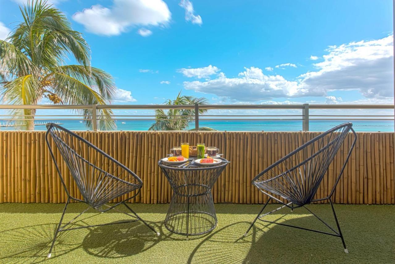 Three-Bedroom Apartment with Ocean View