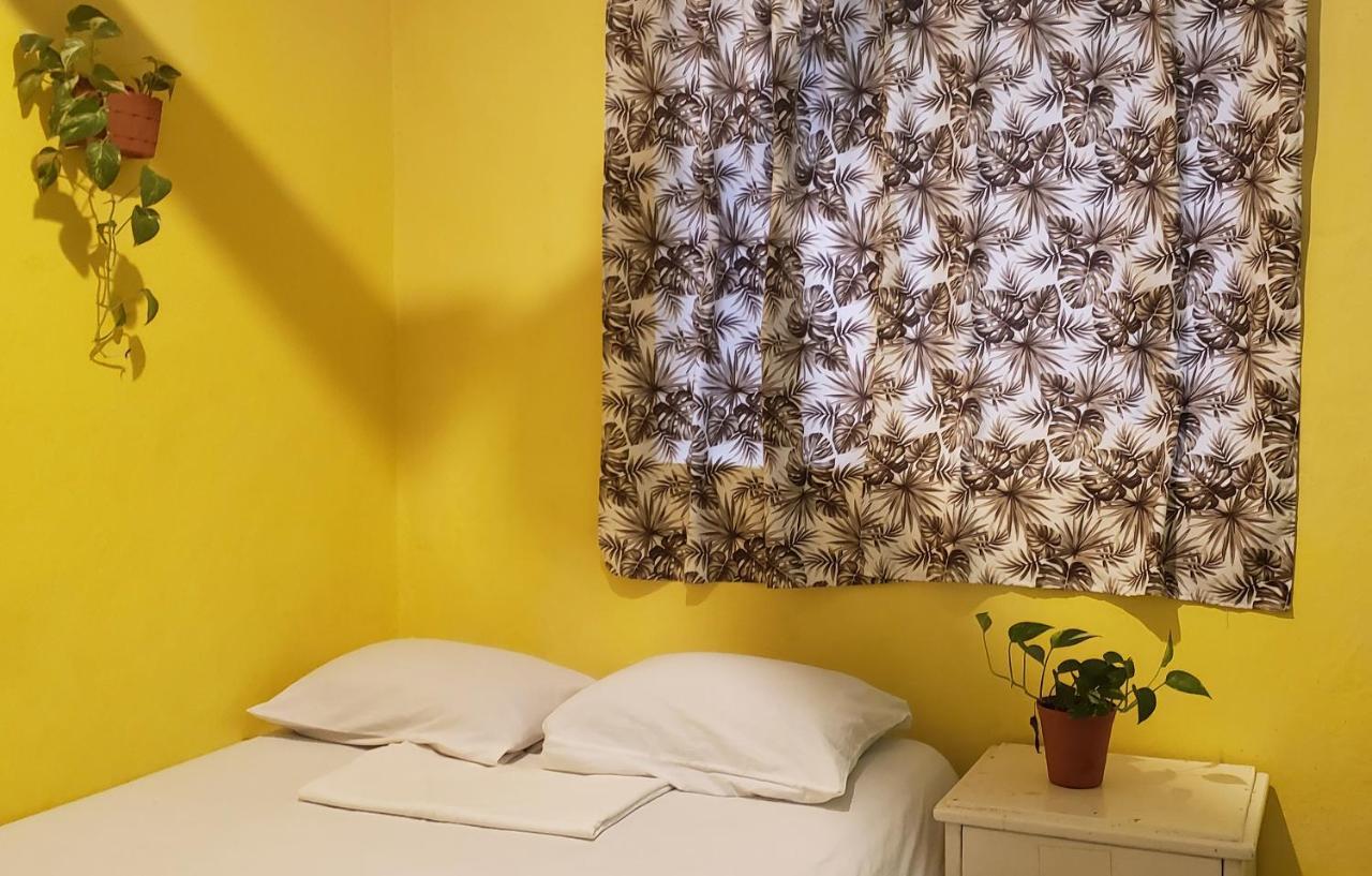 Tweepersoonskamer met Gedeelde Badkamer