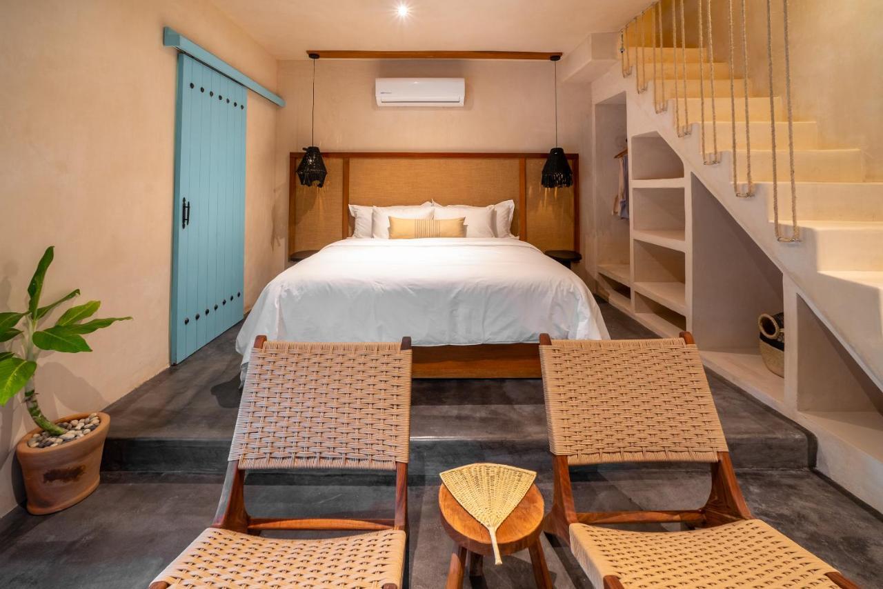 Suite with Lake View
