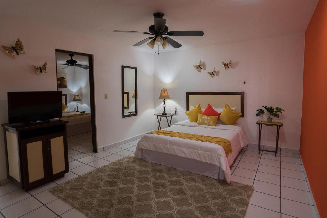Boulevard Room