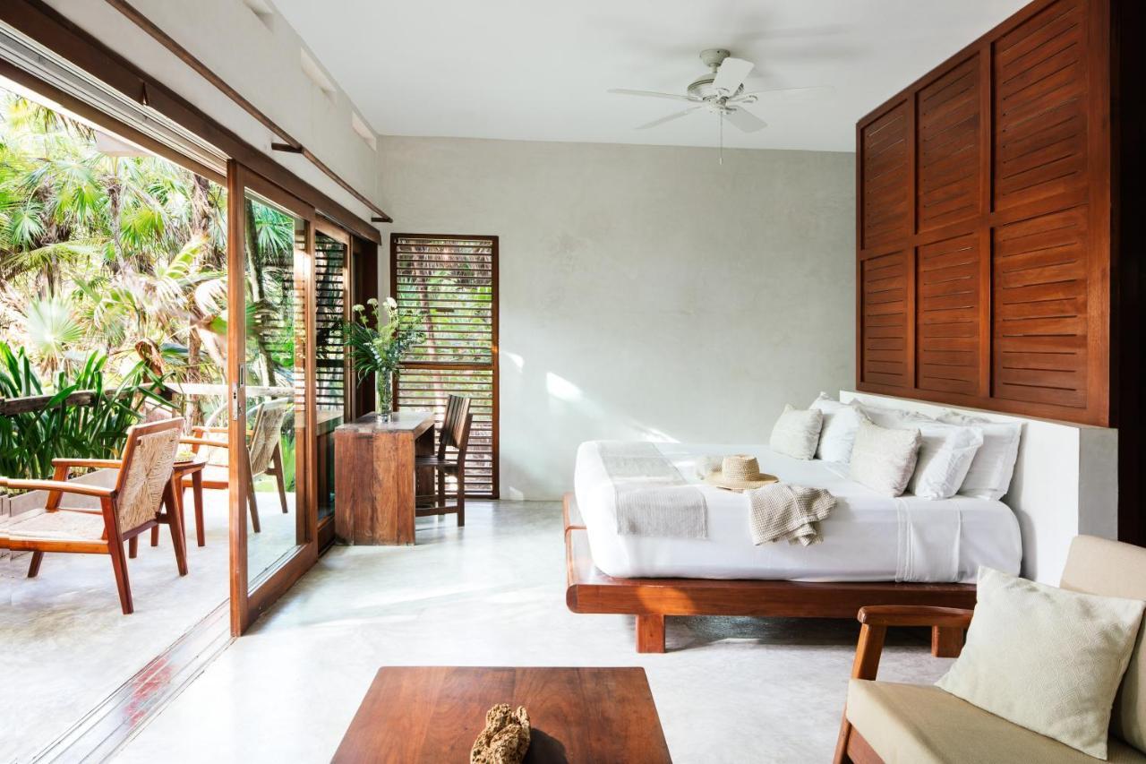 Habitación Doble Deluxe con balcón y vistas al mar