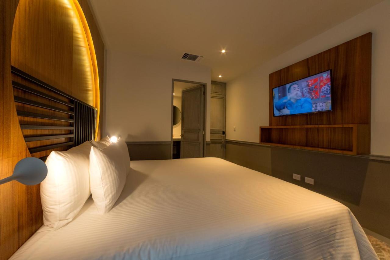 One-Bedroom Suite,950011840:JPEG