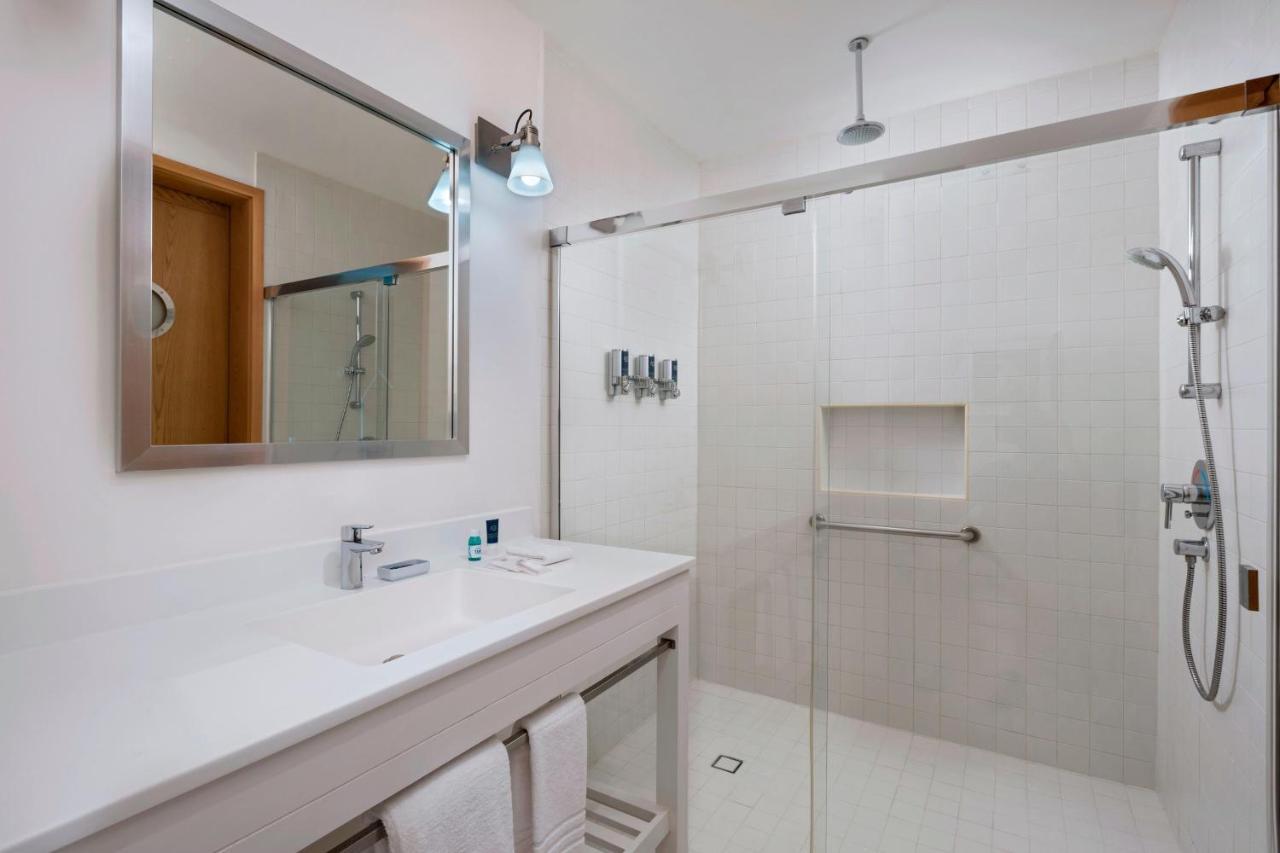 Habitación Deluxe con vistas a la ciudad y 1 cama extragrande
