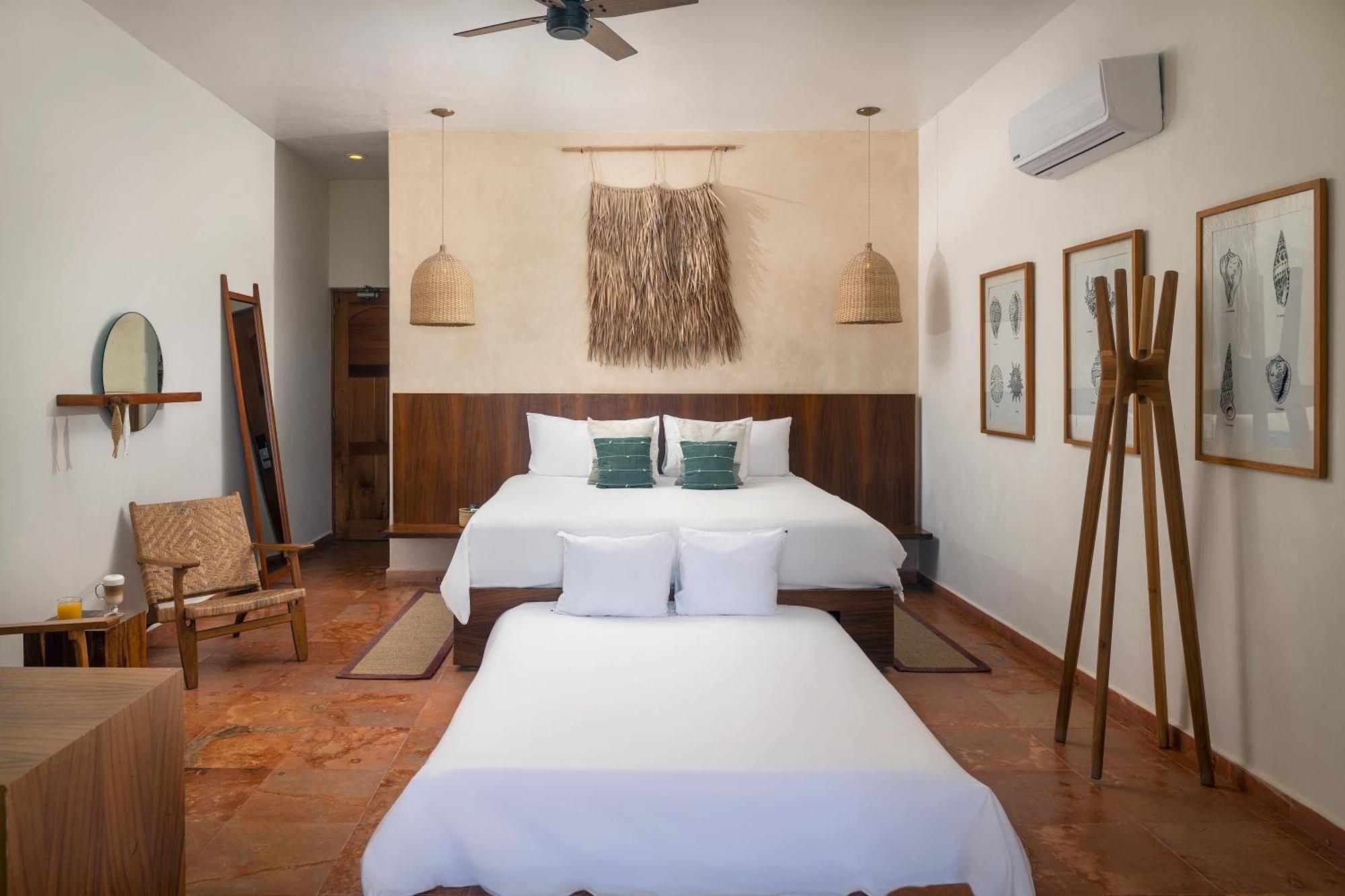 Master Suite Beach Front Plunge Pool