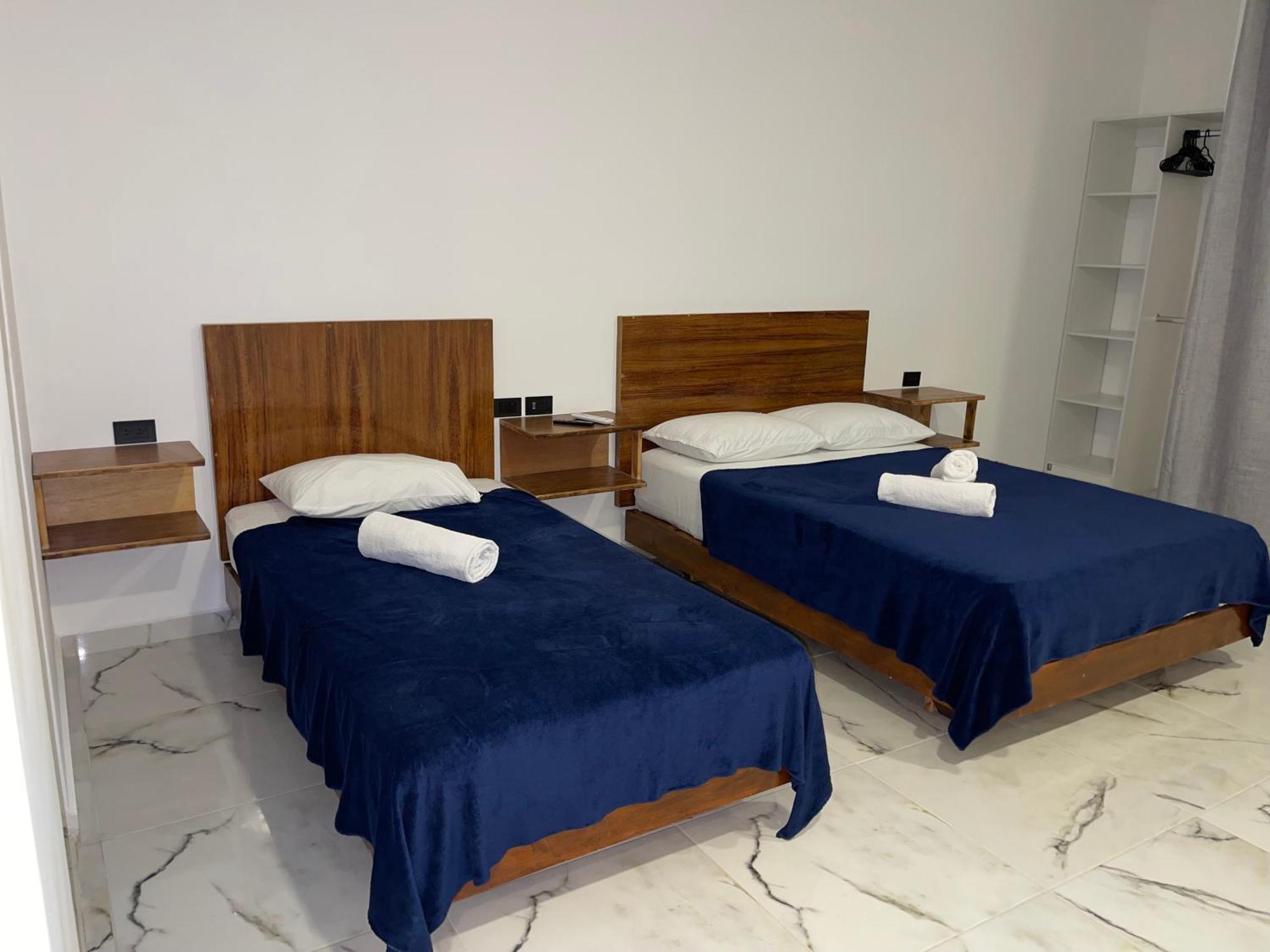 Luxe Kamer met 1 of 2 Bedden en Balkon