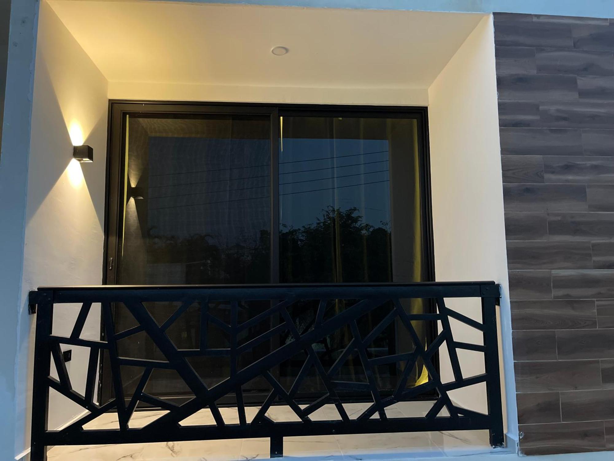 Luxe Kamer met 1 of 2 Bedden en Balkon