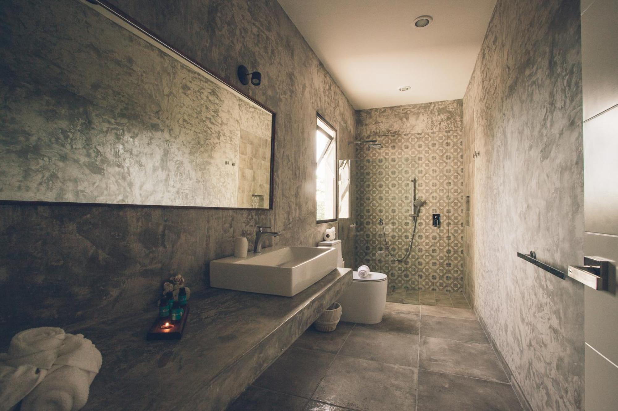 Suite with Private Pool,1539579163:JPEG