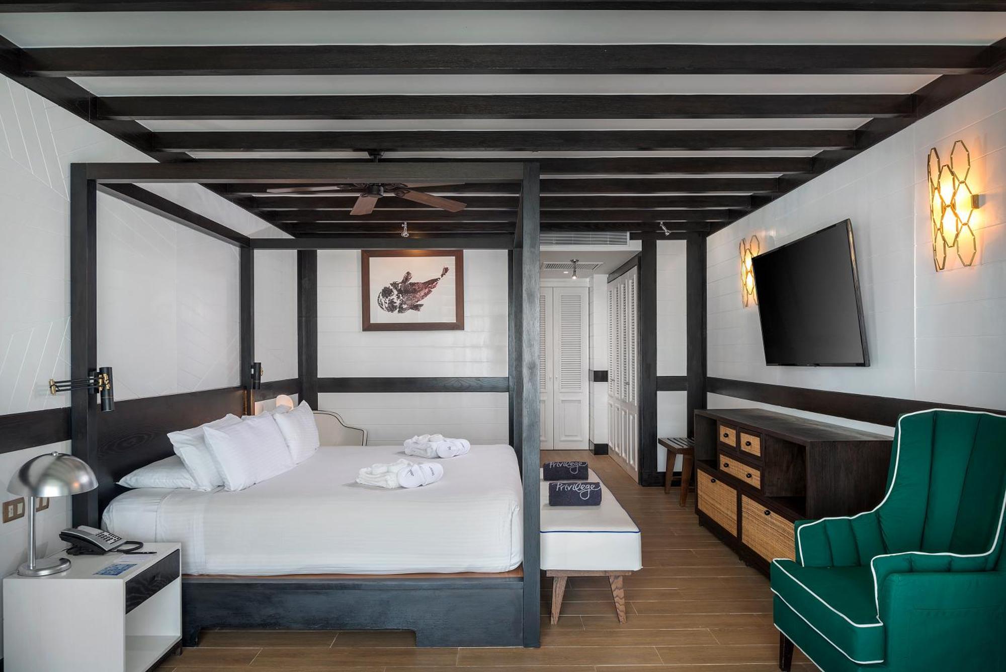 Privilege Master Suite Private Pool Ocean View