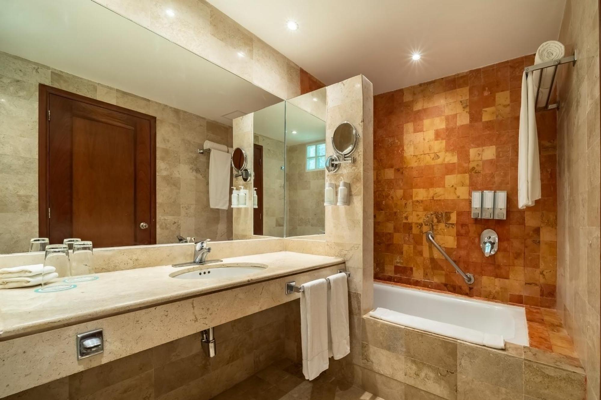 Junior Suite Fronte Oceano con Accesso Spiaggia - Uso Singolo
