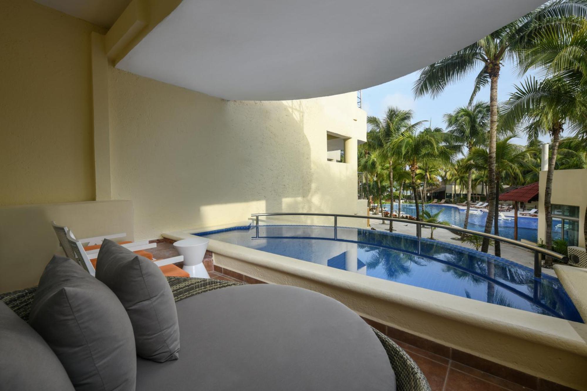 Suite mit eigenem Pool