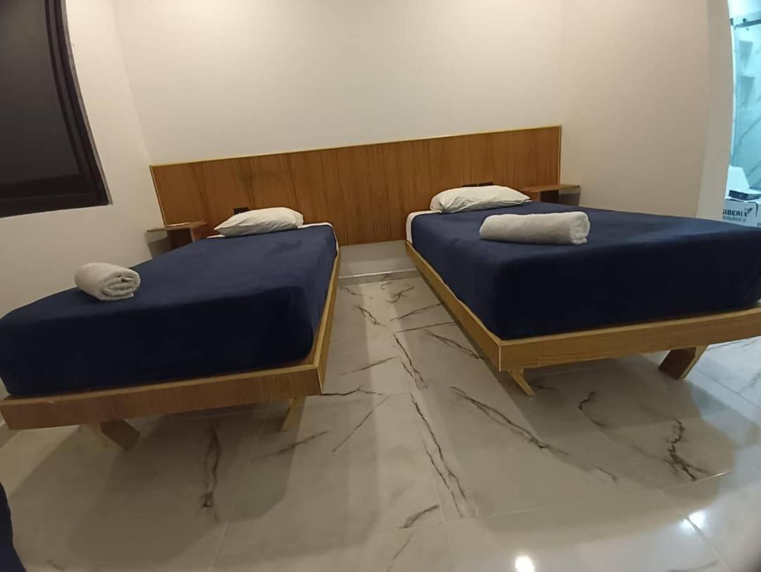 Deluxe Tweepersoonskamer met 1 of 2 Bedden en Uitzicht op het Zwembad