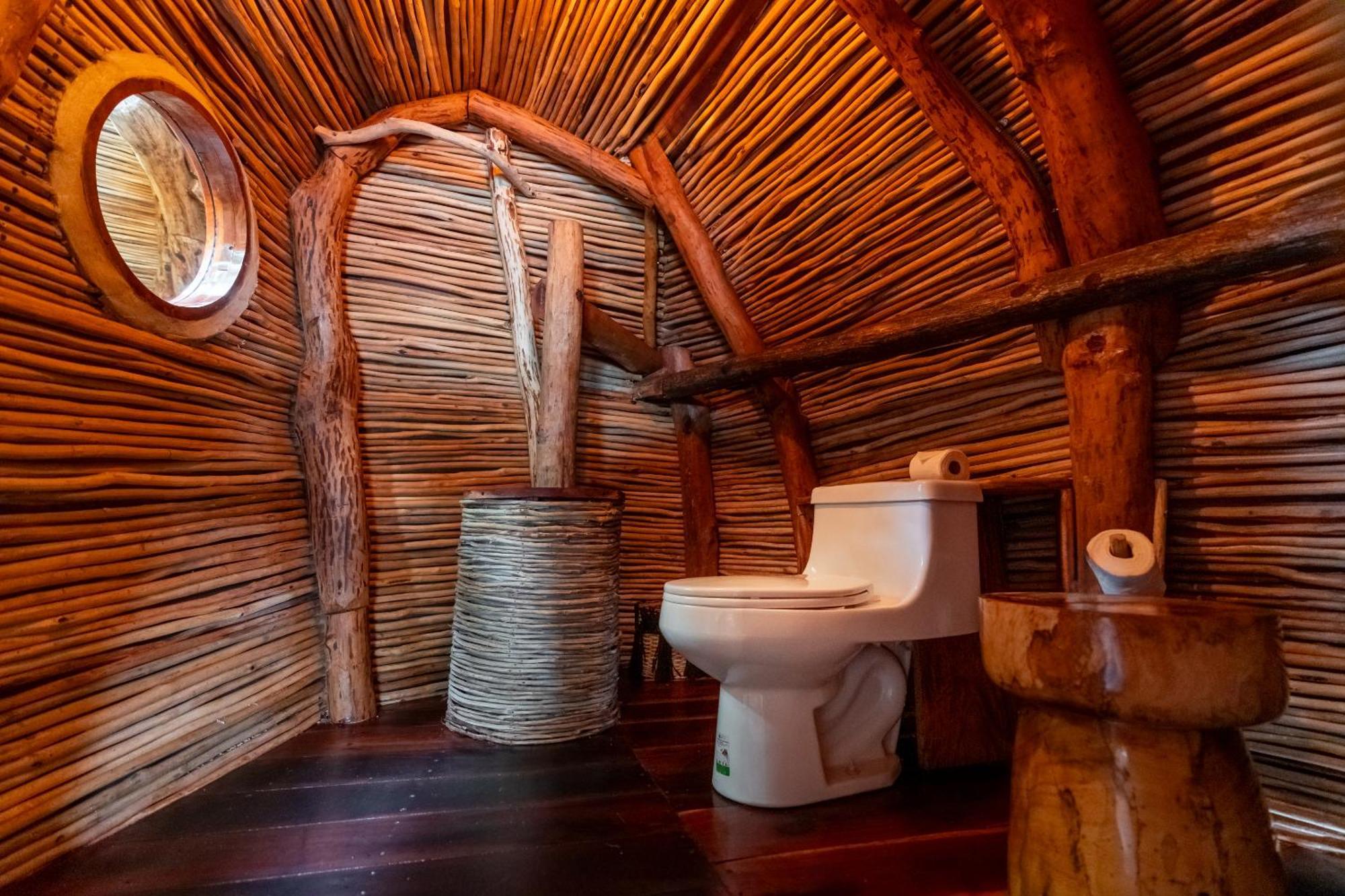 Suite mit Kingsize-Bett und Meerblick