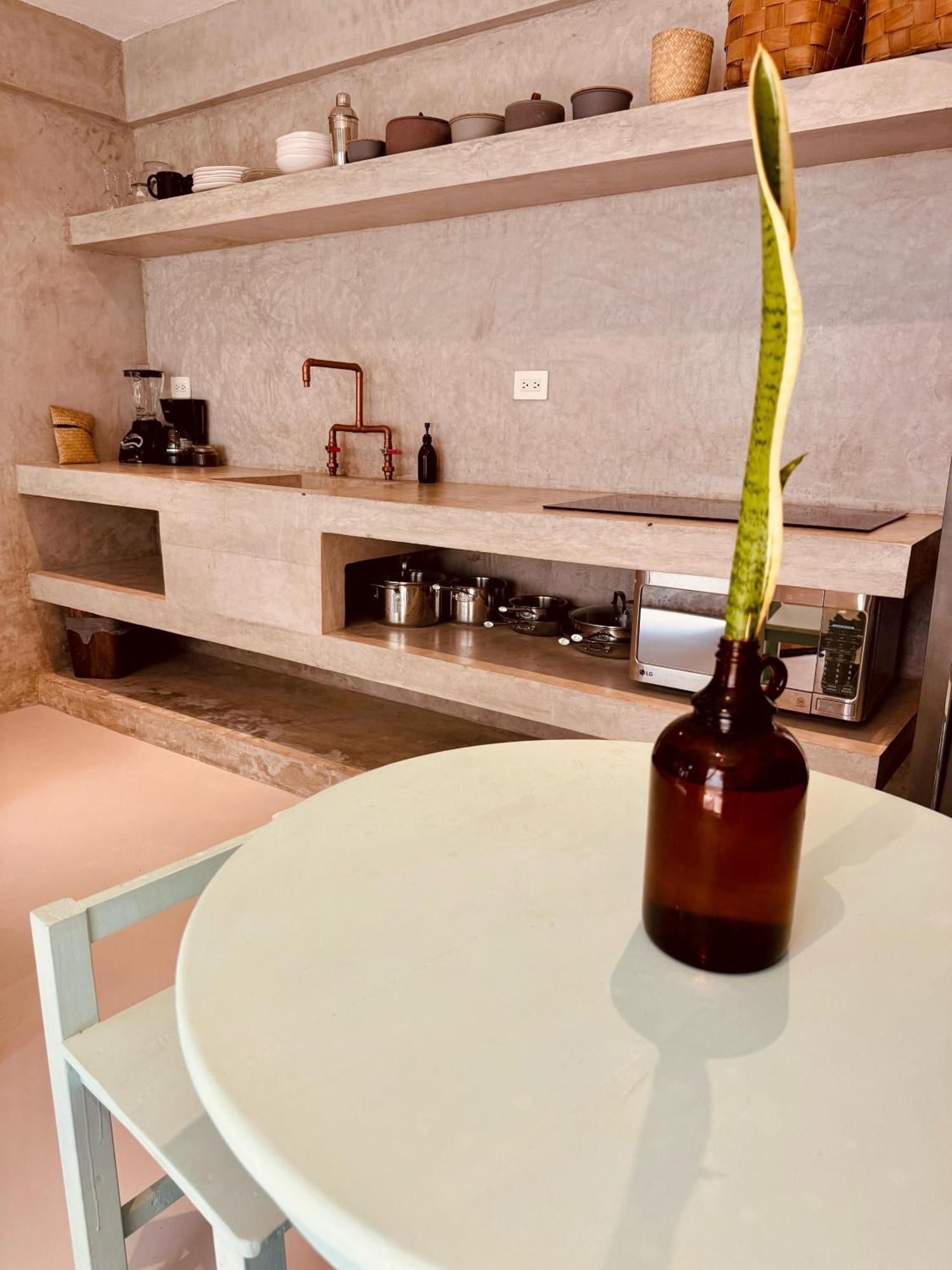 One-Bedroom Apartment Poolside