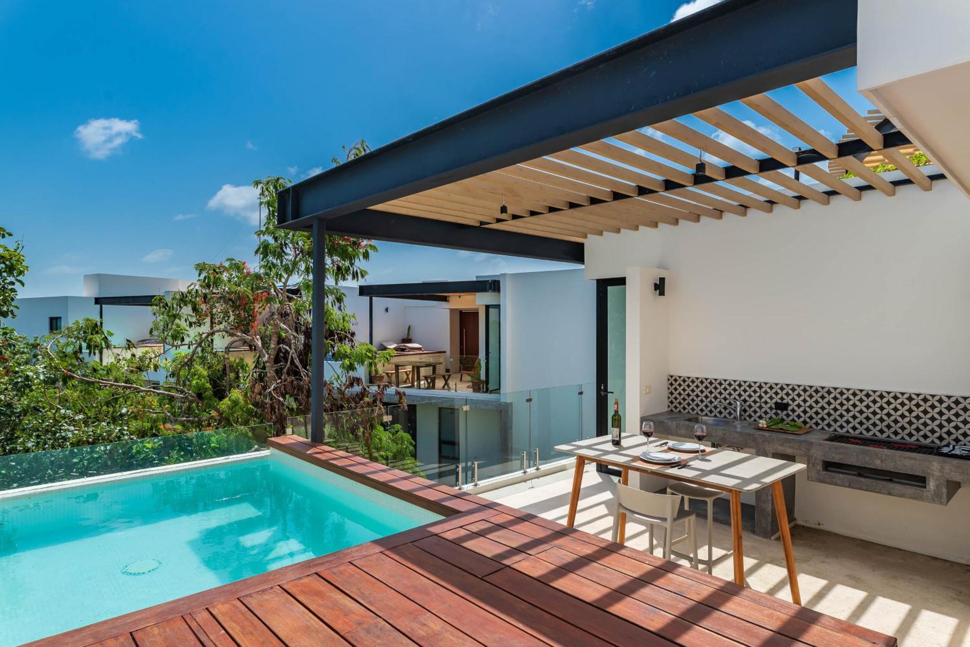 Studio Terrace