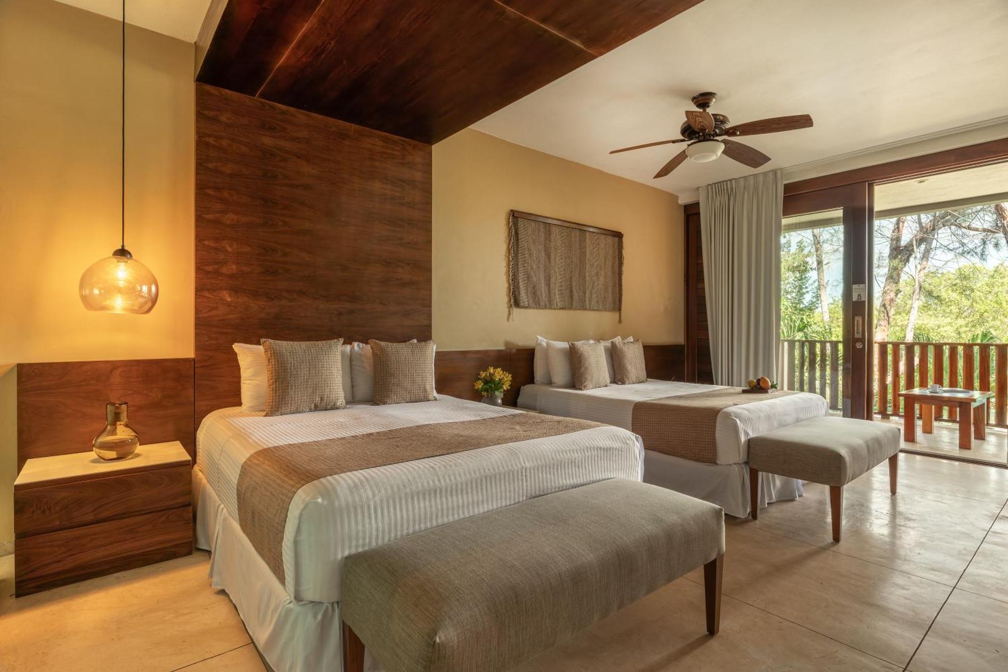 Deluxe Double Room with Two Double Beds,1694548029:JPEG