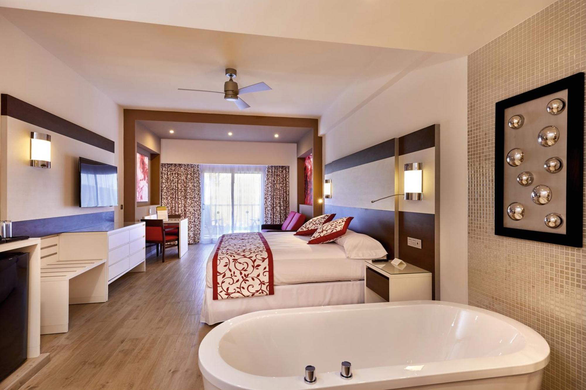 Junior Suite mit teilweisem Meerblick