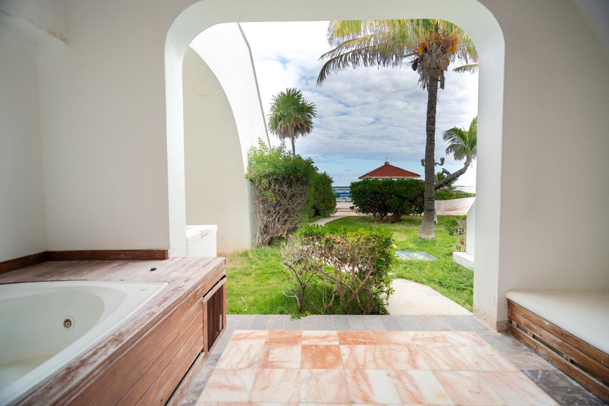 Chambre Lit King-Size avec Balcon