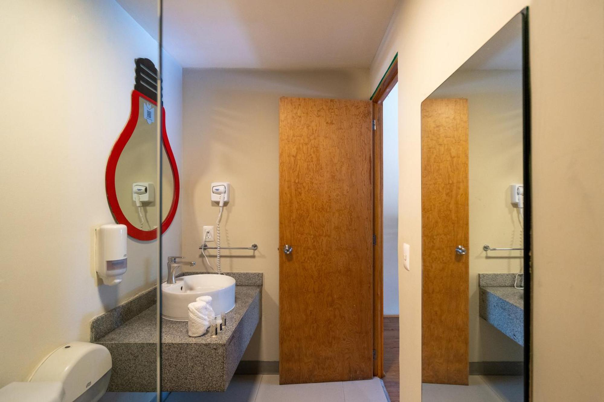 Deluxe Suite,1758462237:JPEG