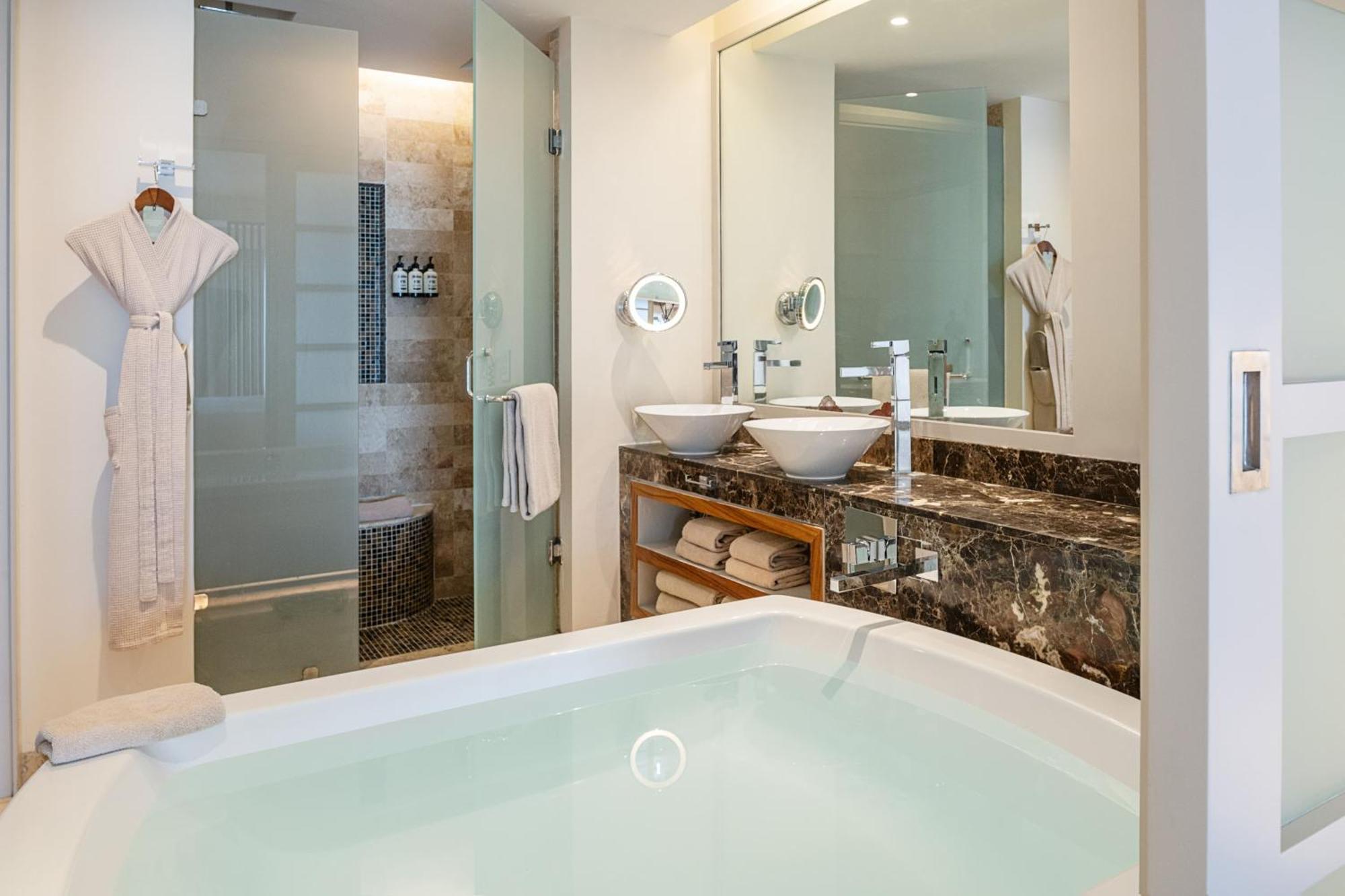 Suite Junior The Reserve con acceso directo a la piscina