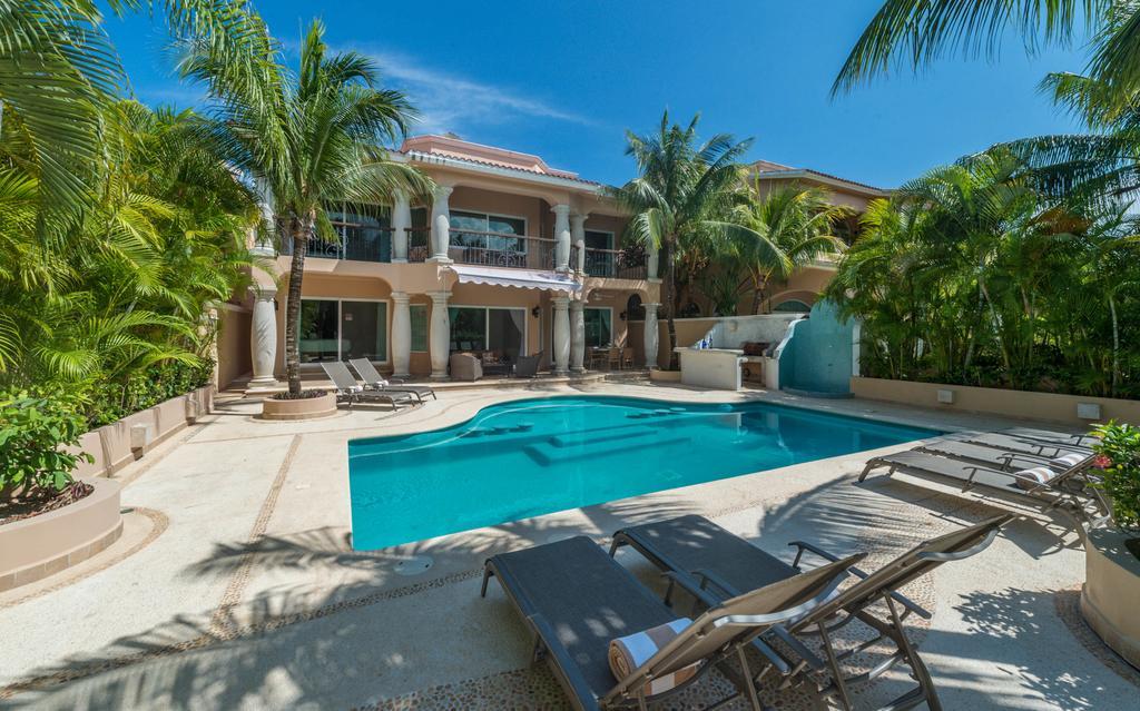 Deluxe Villa