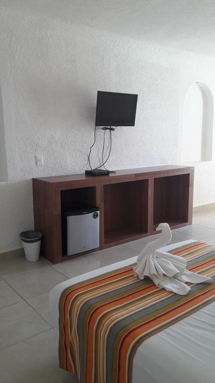 Deluxe Double Room with Two Double Beds - Oceanfront,347543506:JPEG