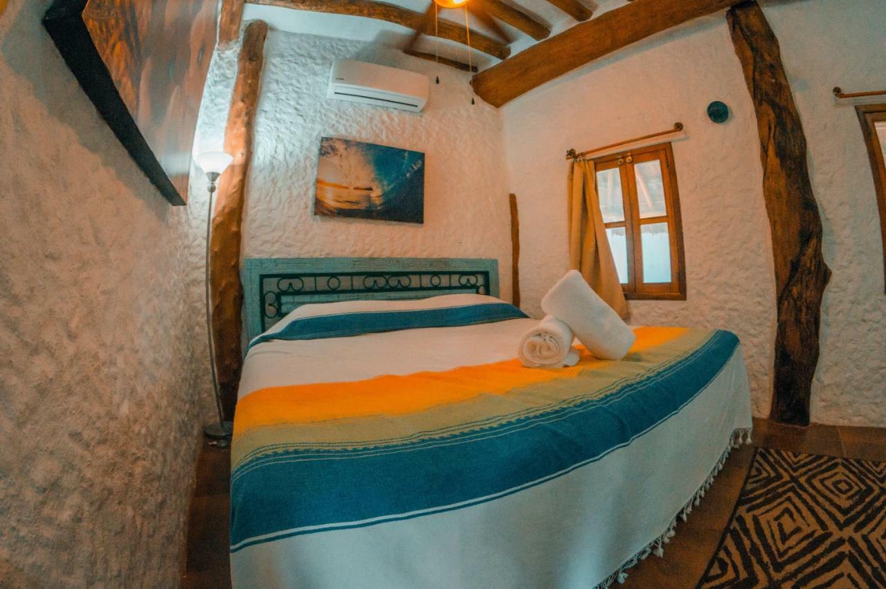 Apartment 1 King bed Sofa bed Kitchenette Pool View