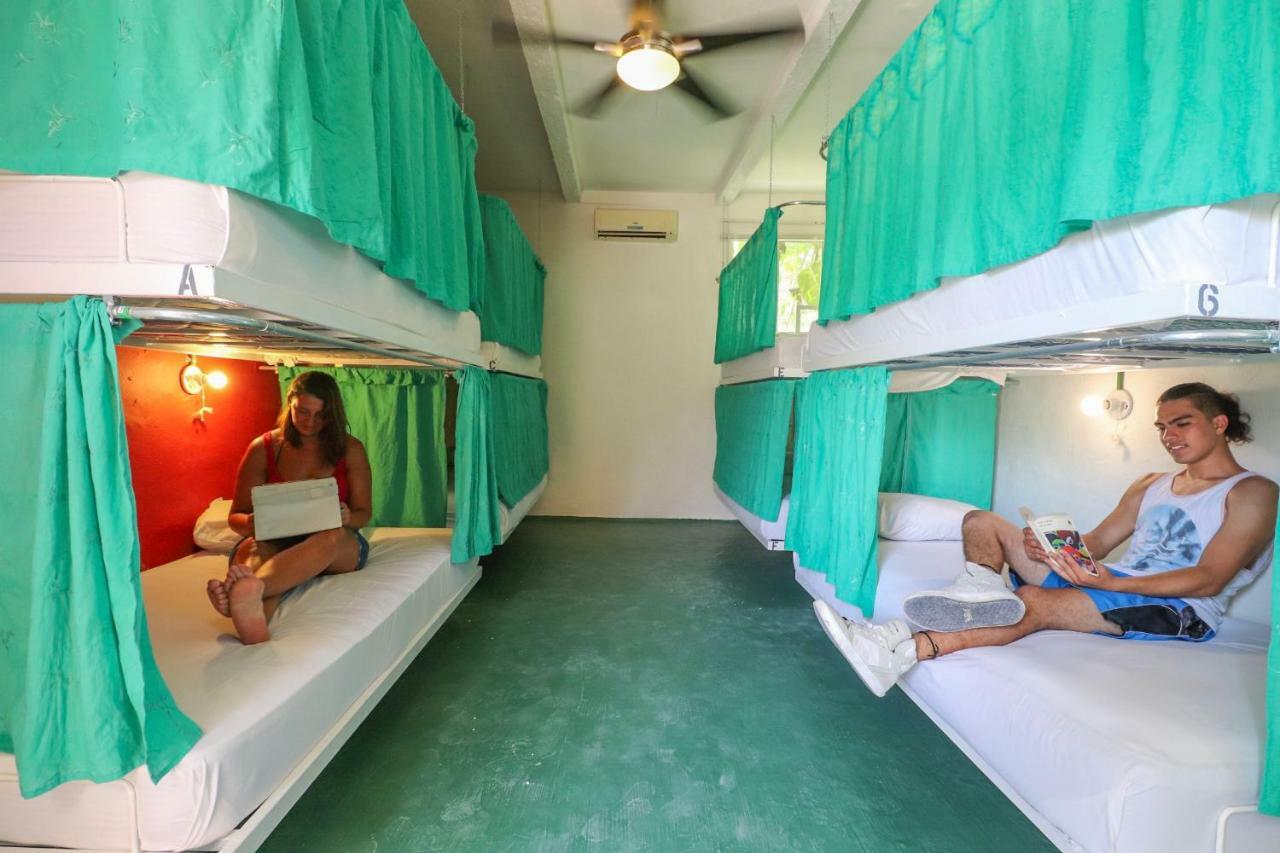 Bed in een Gemengde Slaapzaal met 10 Bedden