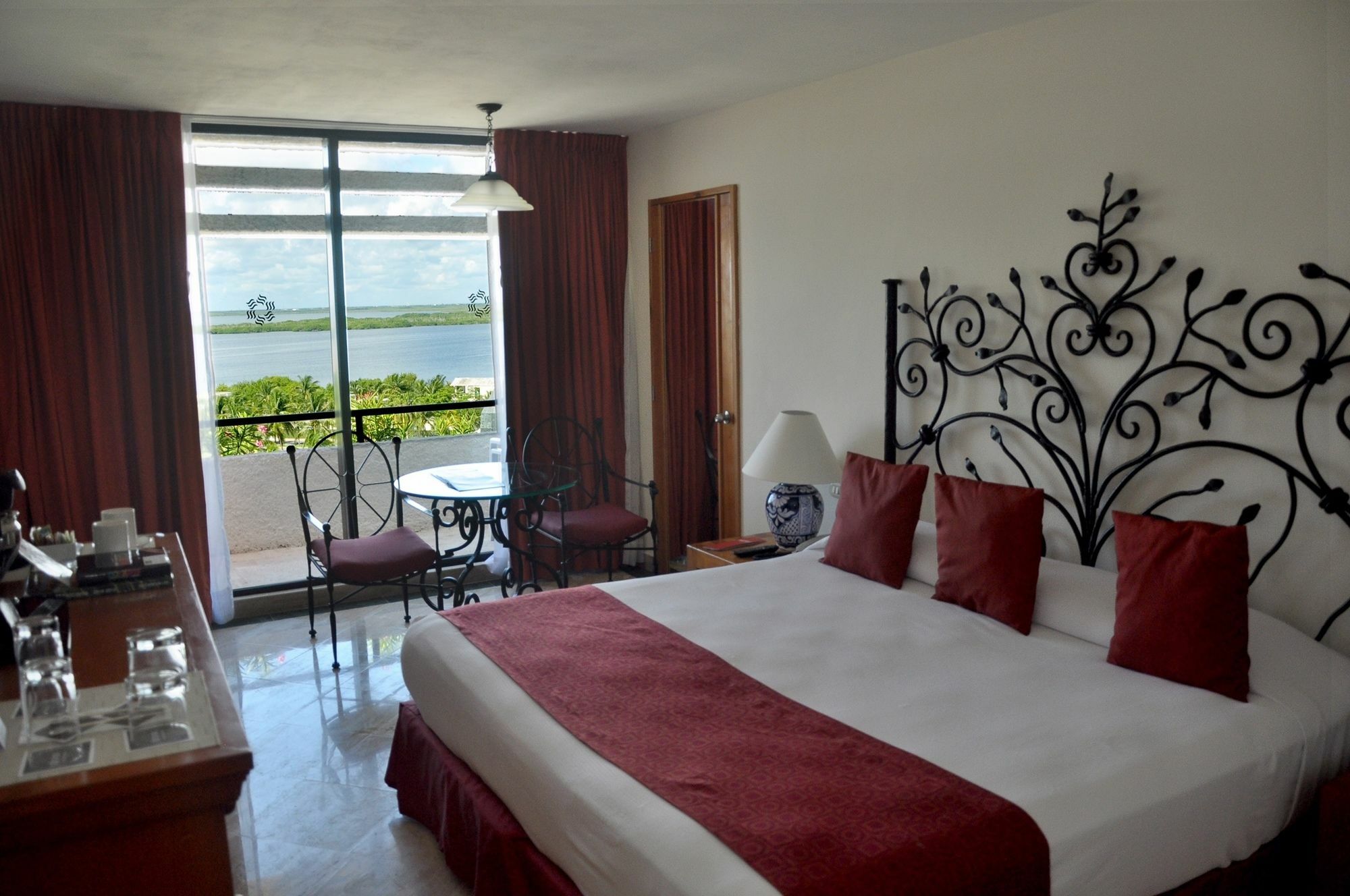Oasis Lite Double Room (Non Refundable)