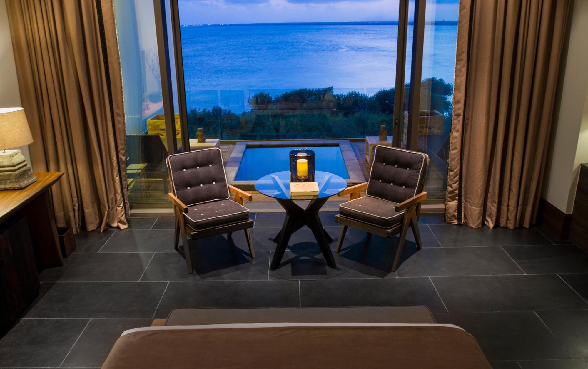 Suite Júnior com Vista Oceano