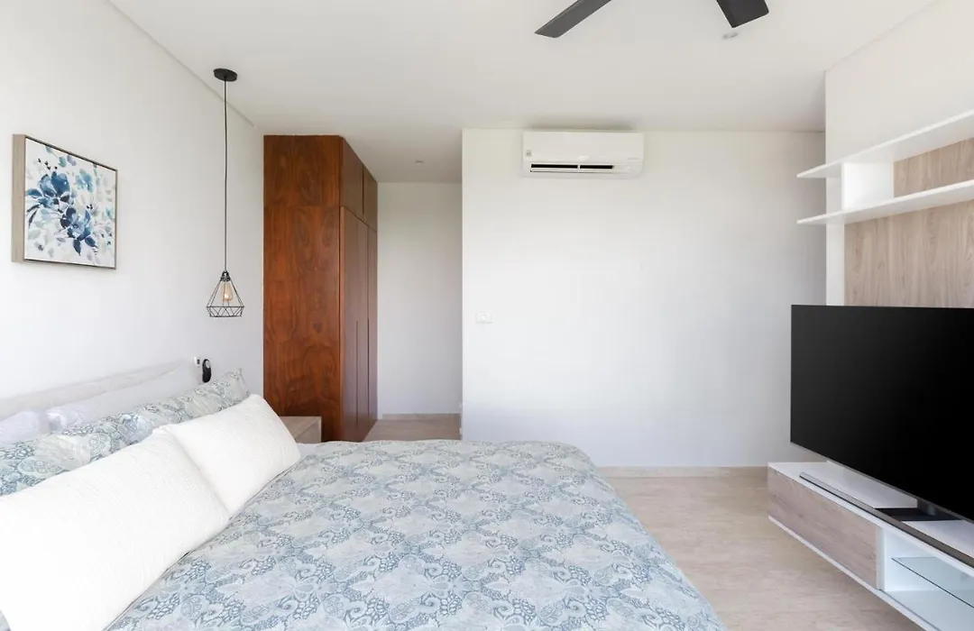 Baeak- Ph5C- 2 Bed Penthouse Private Rooftop Pool Bbq-1