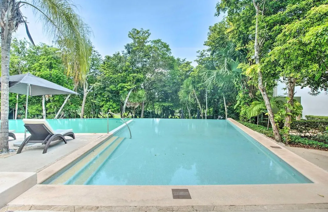 Penthouse With Infinity Pool And Golf Course In Akumal-1
