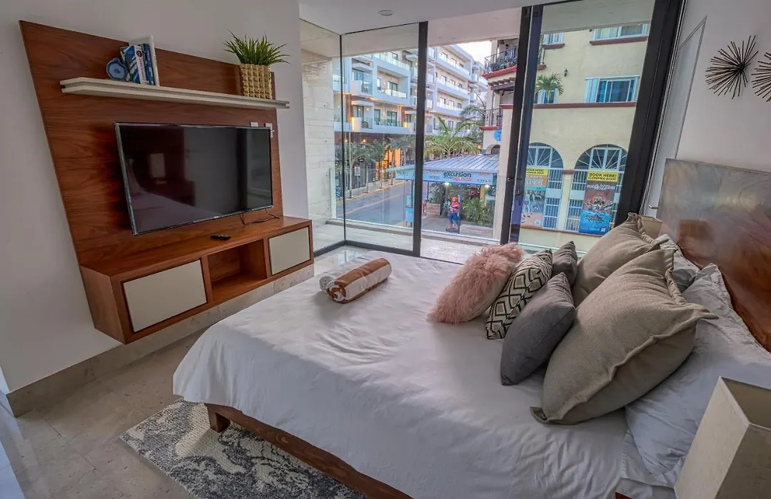 Astonishing Condo With Balcony In A Private Complex With Pool And Gym-1
