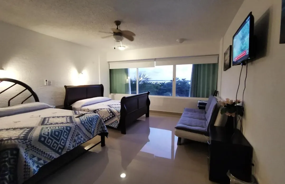 Suites Brisas Cancun-1