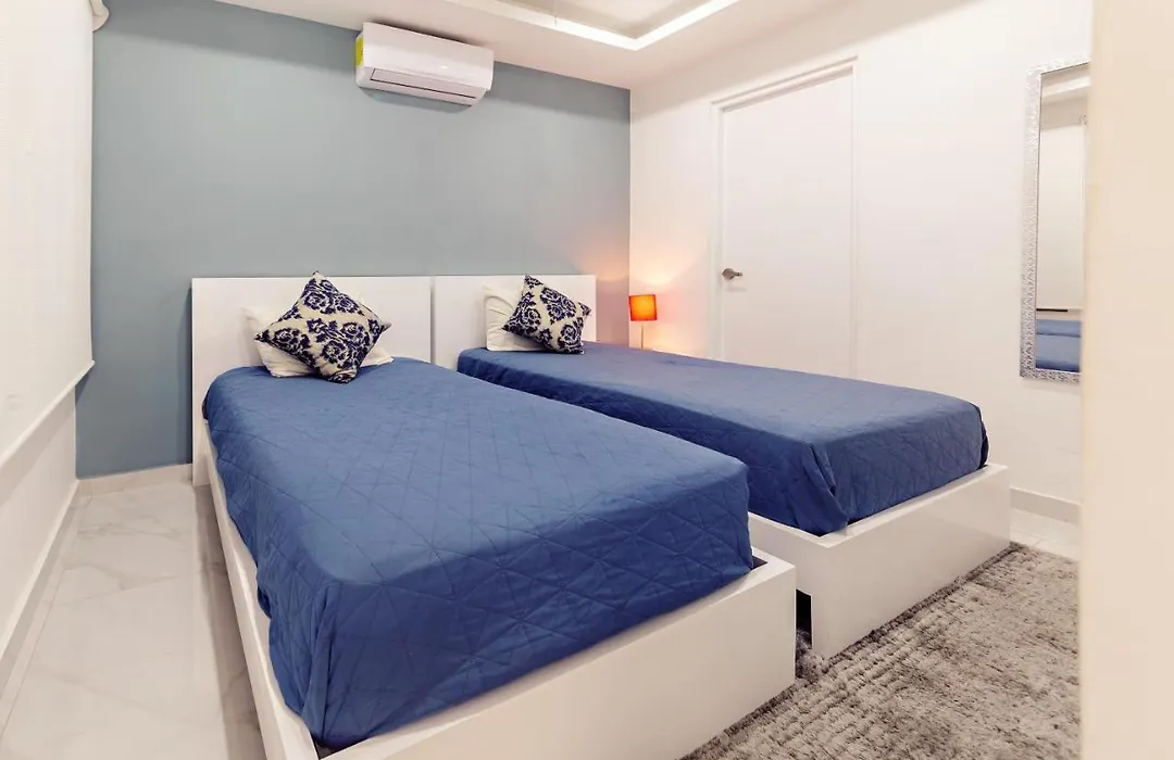 Mararena Family Apartments & Long Stay Living - Steps From 5Th Avenue-1
