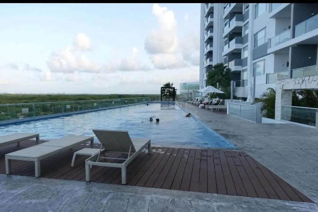 Departamento De Lujo En Malecon-1