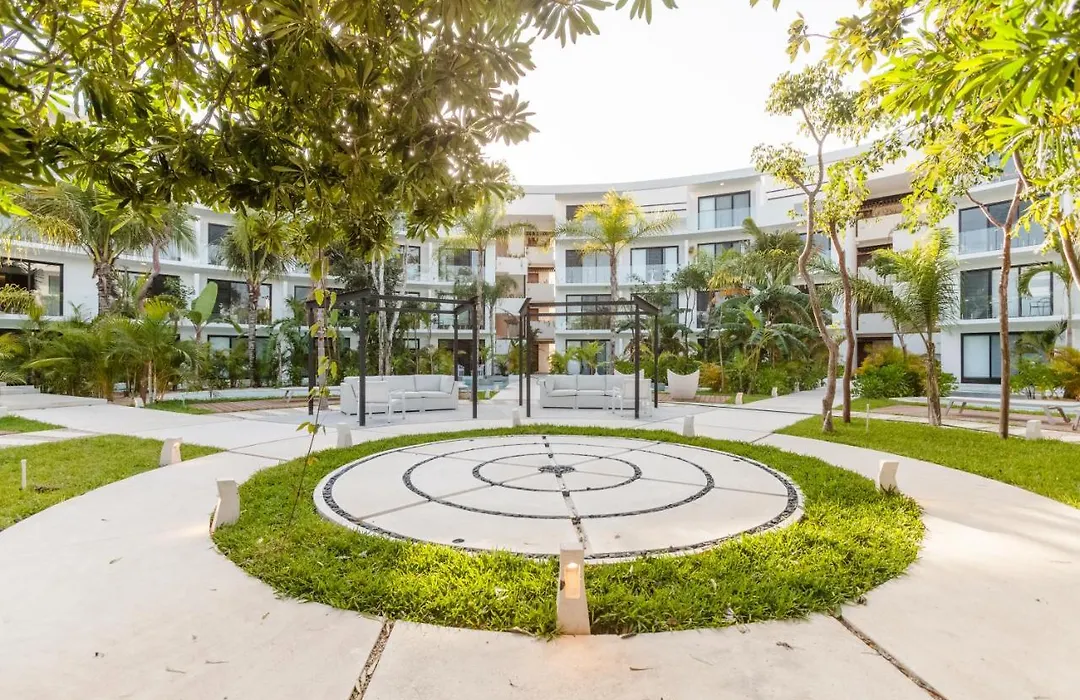 Your Place In Town With Pool, Coworking And Gym Located At Central Park Lagunas-1