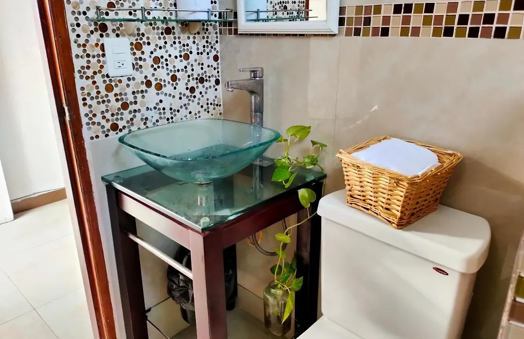 Amazing Location Close To Bus Station, Be My Guest-1