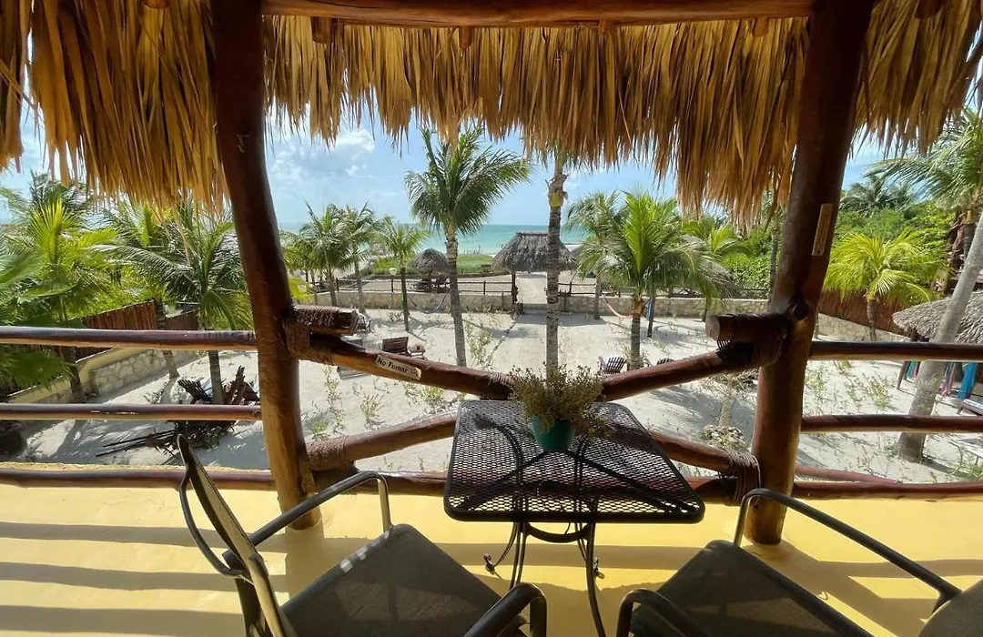Beach Guesthouse Holbox Apartments & Suites-1