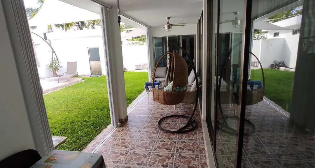 Casa Abril Cozzy Suites-1