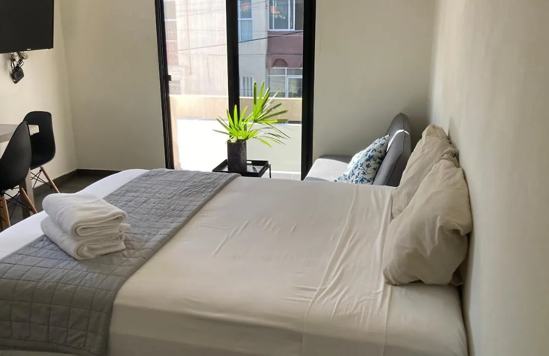 Central Studio 5 Close To Ado&Hotel Zone Super Fast Wifi-1