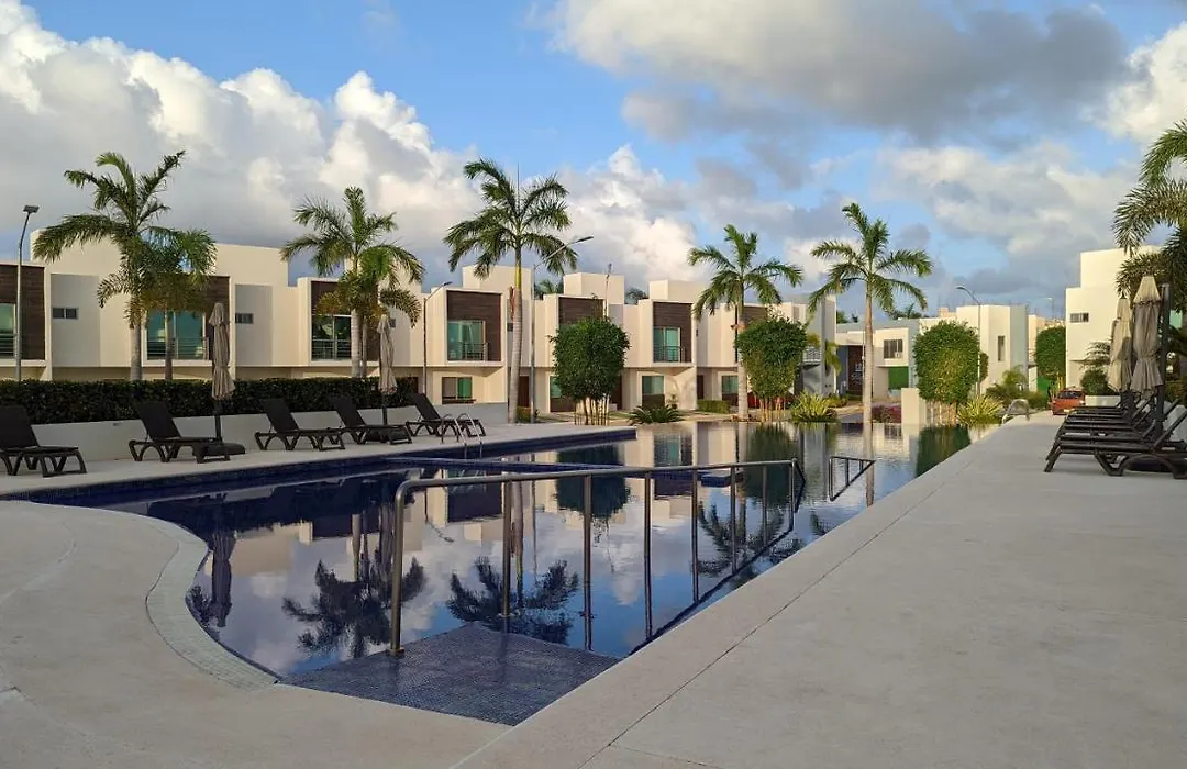 Kings Home - Big Modern House With Pool-1