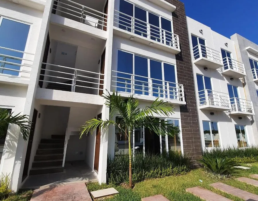 Hermoso Departamento De 3 Recamaras 2 Banos Y Jardin-1