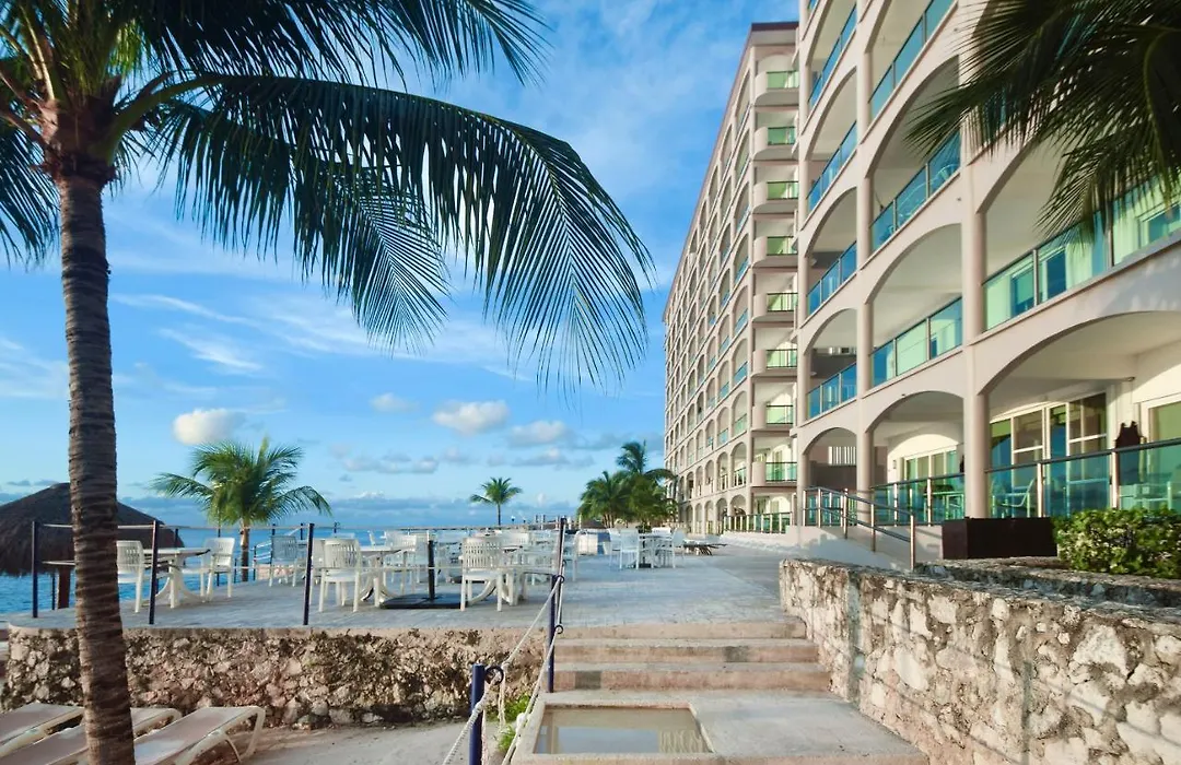 Luxurious And Spacious 6Th Floor Oceanfront Sleeps 8 Cantil 6Cn-1