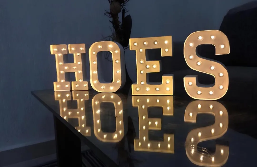 Pretty Apartment Hoestel Bacaret!-1