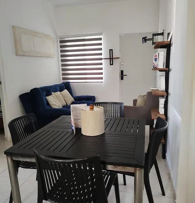 Lovely Apartment Hoestel Pedreira!-1