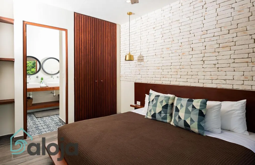 2Br Magnific Space In The Jungle In La Veleta-1
