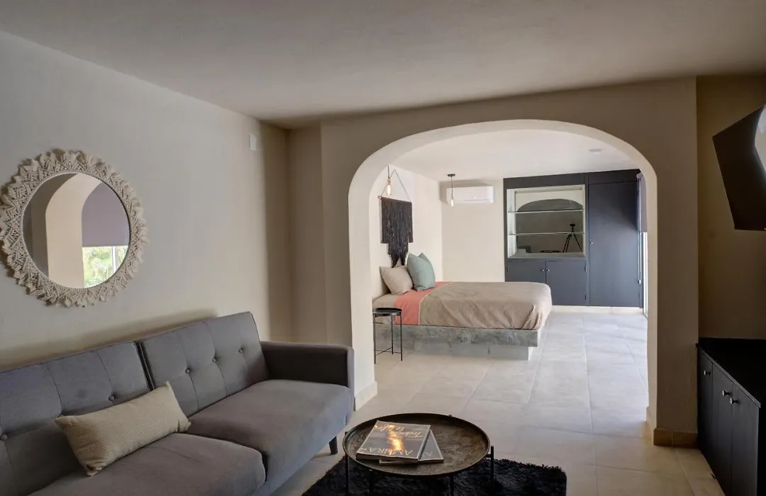 5Br Beautiful Home In Downtown Cancun, 10Min Beach-1
