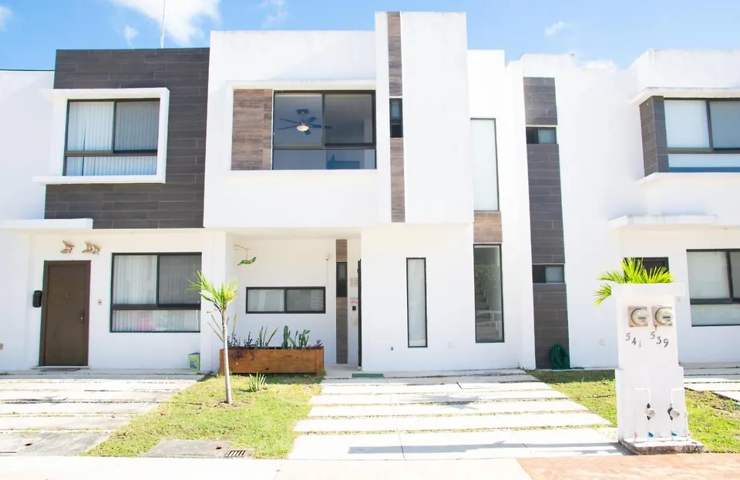 Gran Casa Para Grupos Y Parejas-1
