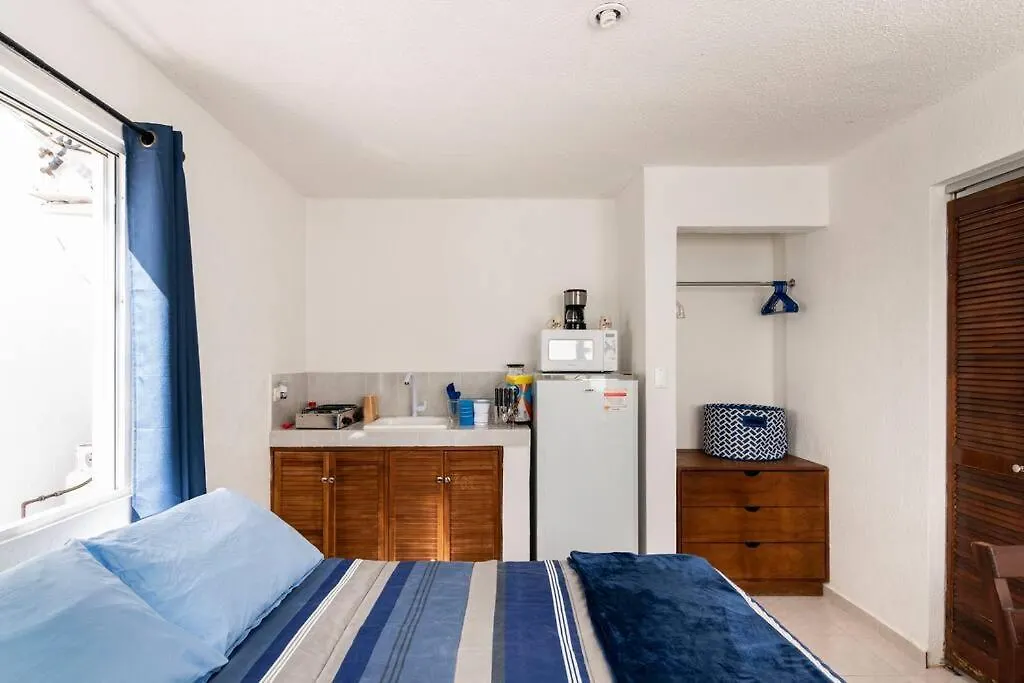 Micro Studio Perfect For Backpackers, Couples, 3 Min Drive To Playa El Nino-1